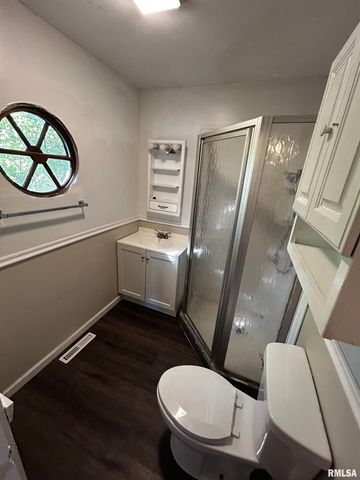 126 AMSLER Street B, Bartonville, IL 61607