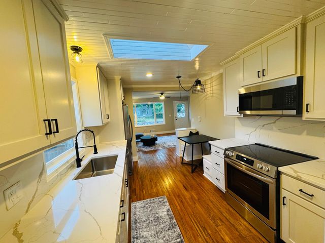 1647 Marsh Avenue, Maple Plain, MN 55359