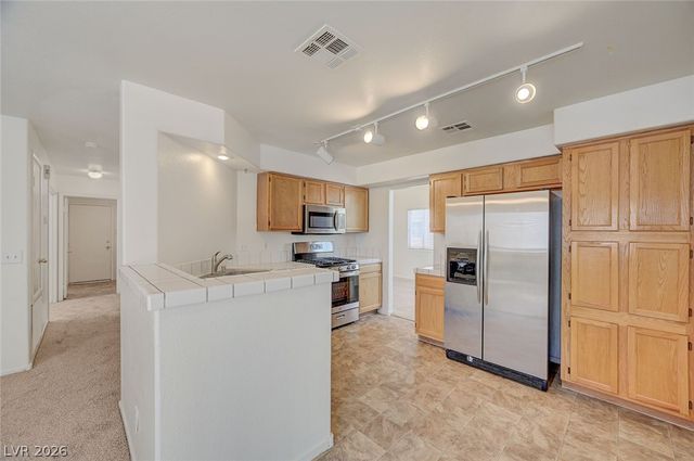 2462 Cavern Cove Way, Las Vegas, NV 89156