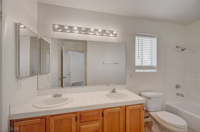 2462 Cavern Cove Way, Las Vegas, NV 89156