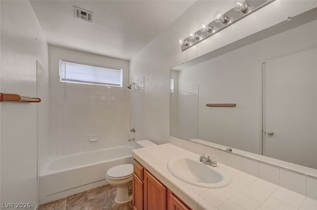 2462 Cavern Cove Way, Las Vegas, NV 89156