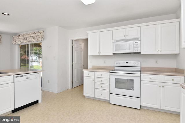 8 AUTUMNWOOD WAY, Lewes, DE 19958