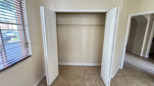 17650 NW 73rd Ave 104-18, Hialeah, FL 33015