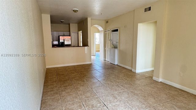 17650 NW 73rd Ave 104-18, Hialeah, FL 33015