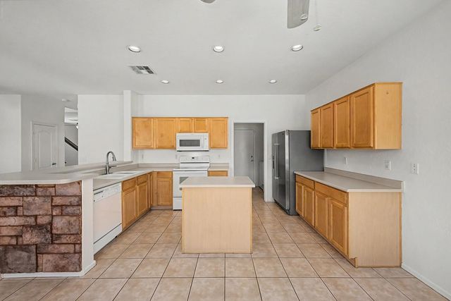 16121 N 168th Avenue, Surprise, AZ 85388