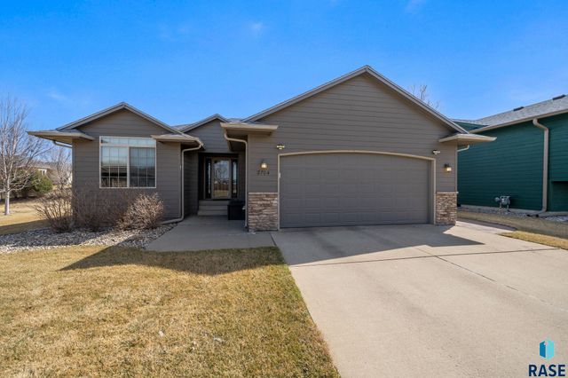 2704 S Grinnell Ave Avenue, Sioux Falls, SD 57106