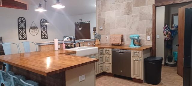 5005 Pinetree CIR, Labelle, FL 33935