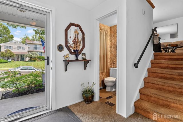 2 Peachwood Court, Milltown, NJ 08850