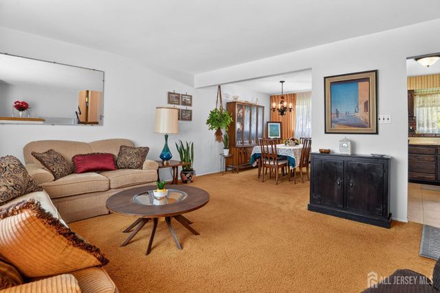 2 Peachwood Court, Milltown, NJ 08850