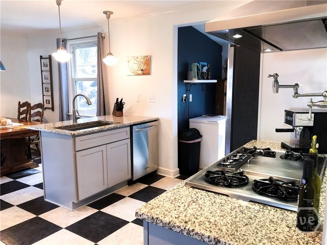 827 Crossgate Road, Port Wentworth, GA 31407