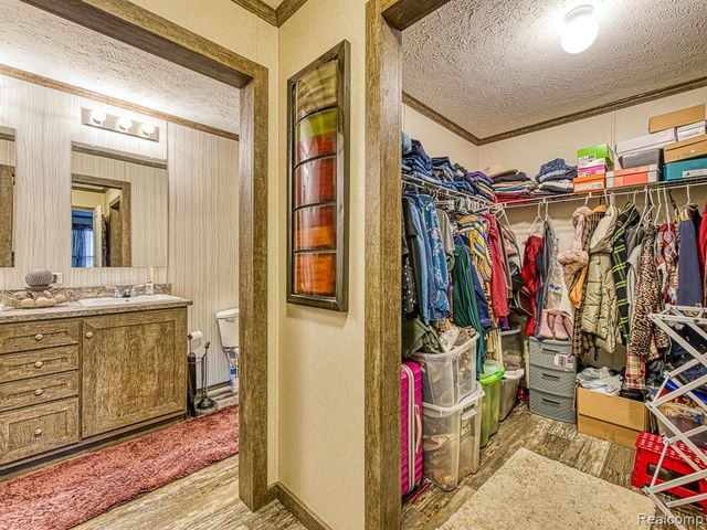 24161 Senate Drive, Flat Rock, MI 48134