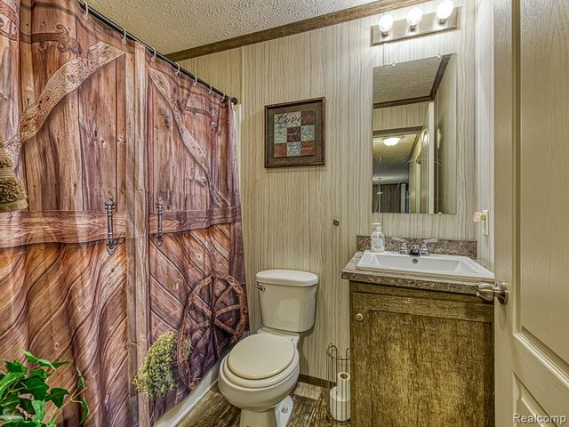 24161 Senate Drive, Flat Rock, MI 48134