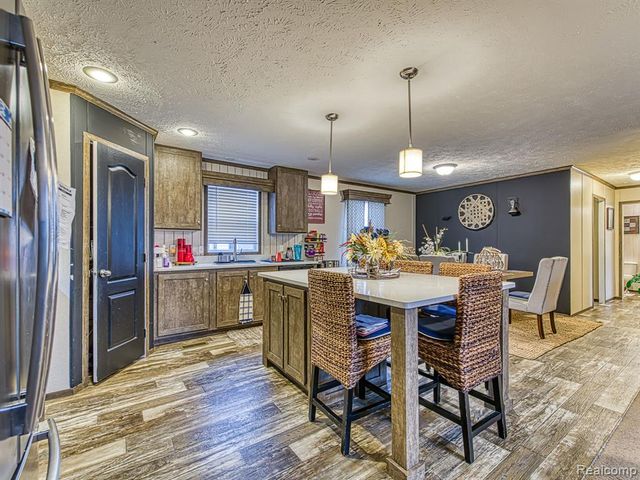 24161 Senate Drive, Flat Rock, MI 48134