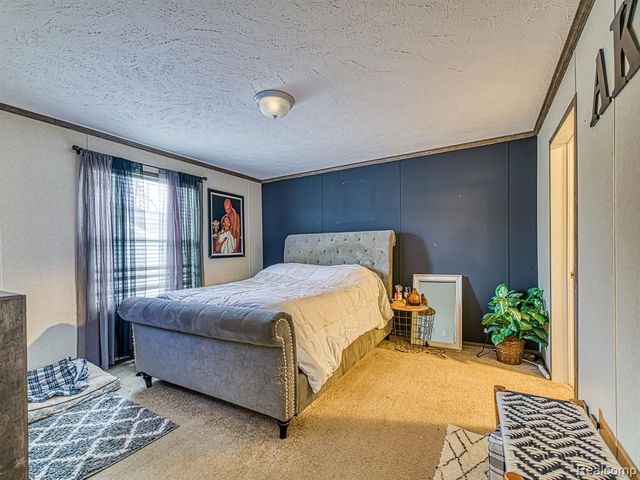 24161 Senate Drive, Flat Rock, MI 48134