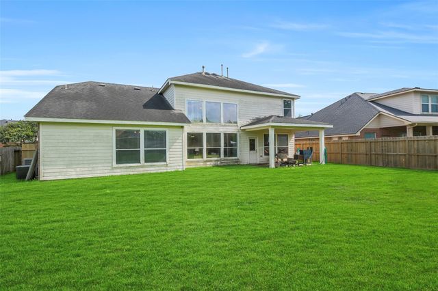 8915 High Ridge Lane, Rosenberg, TX 77469