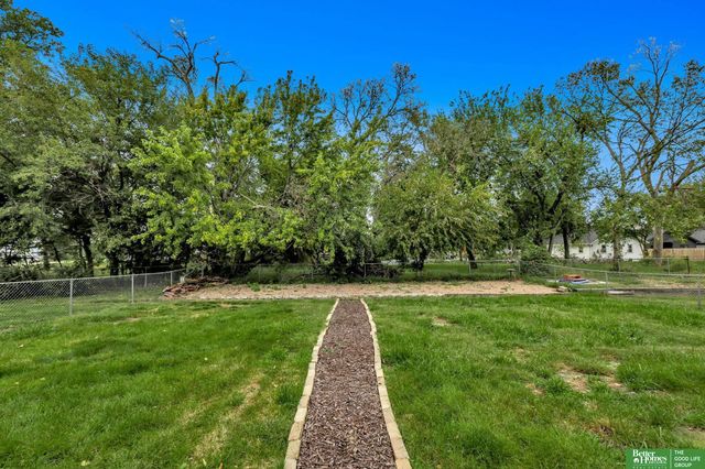 23706 Walnut Circle, Waterloo, NE 68069