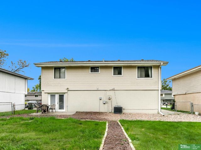 23706 Walnut Circle, Waterloo, NE 68069