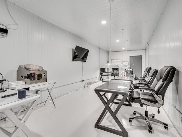 3595 E State Highway 9 Road, Norman, OK 73071