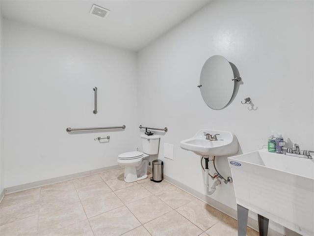 3595 E State Highway 9 Road, Norman, OK 73071