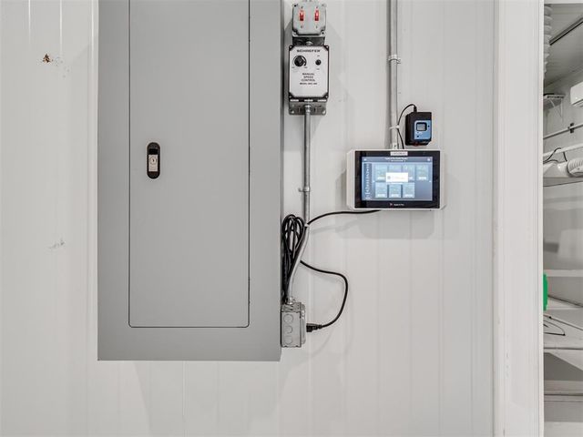 3595 E State Highway 9 Road, Norman, OK 73071