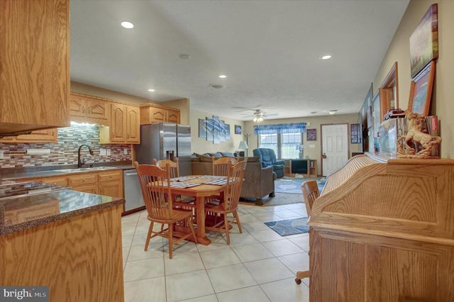 432 KARA WAY, Shippensburg, PA 17257