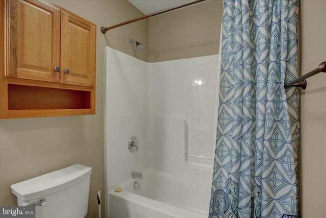 432 KARA WAY, Shippensburg, PA 17257