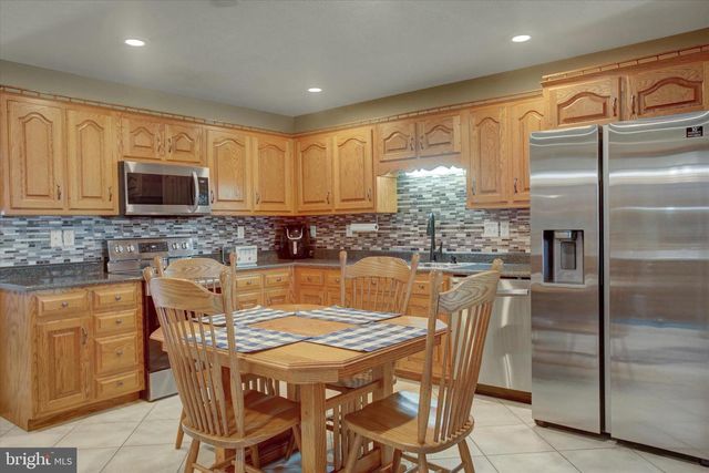 432 KARA WAY, Shippensburg, PA 17257