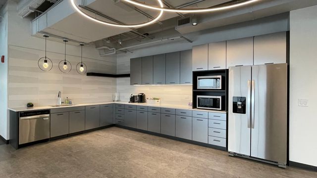 400 Skokie Boulevard, Northbrook, IL 60062