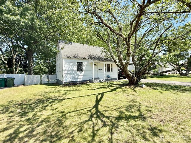 105 Old Post Road, Edison, NJ 08817