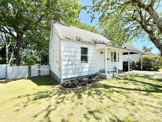 105 Old Post Road, Edison, NJ 08817