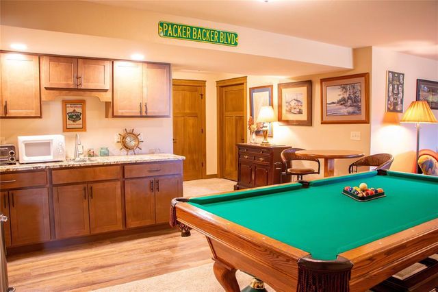 4252 Drier Court, Eau Claire, WI 54701