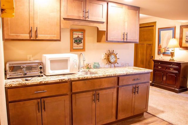 4252 Drier Court, Eau Claire, WI 54701