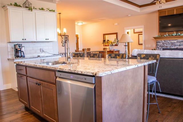 4252 Drier Court, Eau Claire, WI 54701