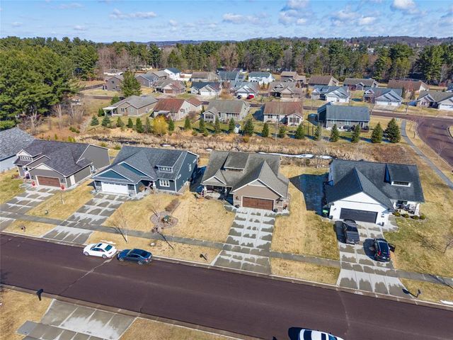 4252 Drier Court, Eau Claire, WI 54701