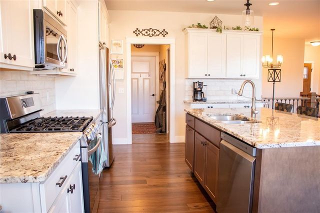 4252 Drier Court, Eau Claire, WI 54701