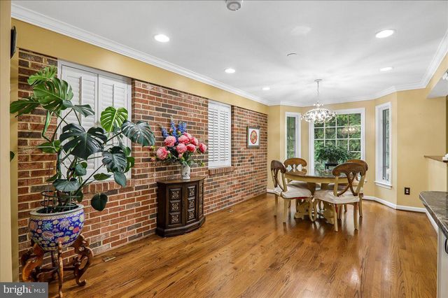 9612 KENTSDALE DR, Potomac, MD 20854