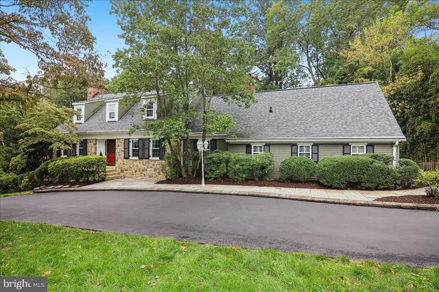 9612 KENTSDALE DR, Potomac, MD 20854