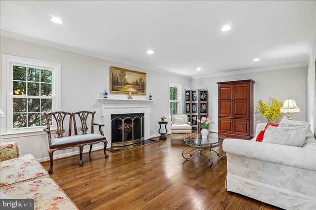 9612 KENTSDALE DR, Potomac, MD 20854