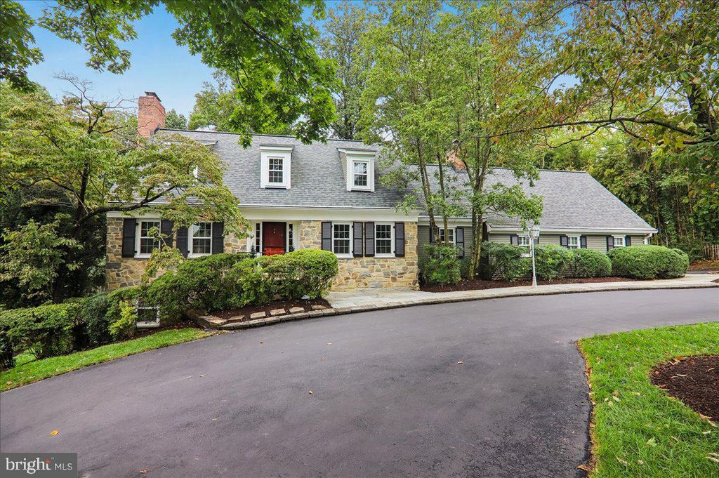 9612 KENTSDALE DR, Potomac, MD 20854