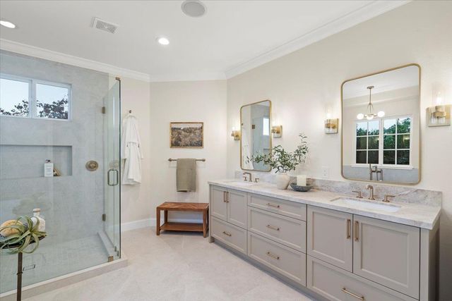 1750 Vista Del Sur, Gilroy, CA 95020