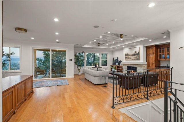 1750 Vista Del Sur, Gilroy, CA 95020