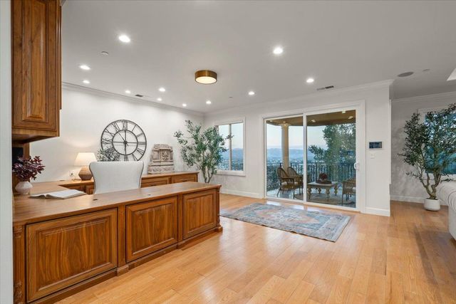 1750 Vista Del Sur, Gilroy, CA 95020