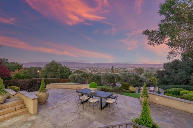 1750 Vista Del Sur, Gilroy, CA 95020