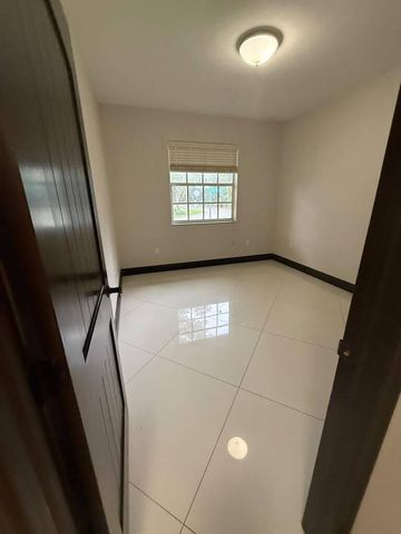 9141 NW 152nd Street, Miami Lakes, FL 33018