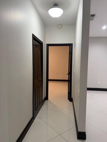 9141 NW 152nd Street, Miami Lakes, FL 33018