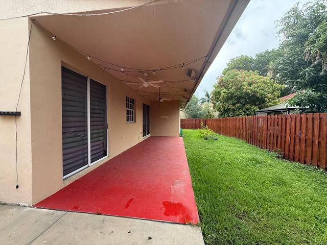 9141 NW 152nd Street, Miami Lakes, FL 33018