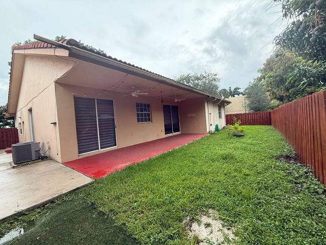 9141 NW 152nd Street, Miami Lakes, FL 33018