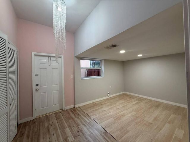 9141 NW 152nd Street, Miami Lakes, FL 33018