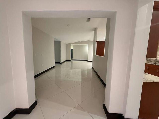 9141 NW 152nd Street, Miami Lakes, FL 33018