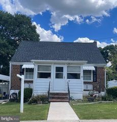17 MANSION RD, Linthicum Heights, MD 21090